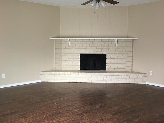3rd image of 9219 Sophora Dr