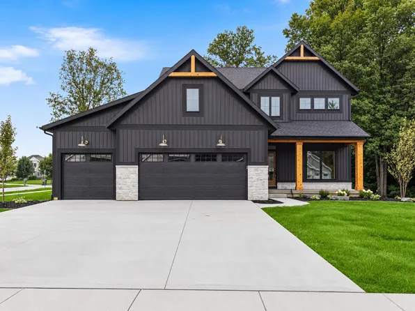 1934 Creekside Dr, Byron Center, MI 49315