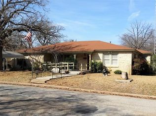 2511 Oak Dr, Gatesville, TX 76528
