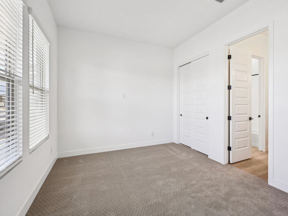 Madera - Aspen Interior Image 5