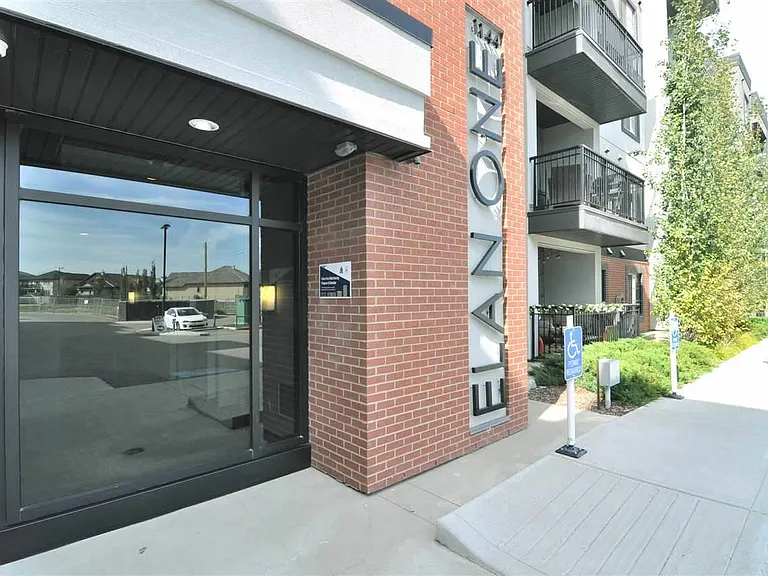 1144 Adamson Dr SW #204 — Photo 3