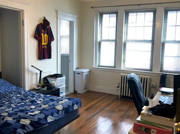 62 Queensberry St APT 207, Boston, MA 02215