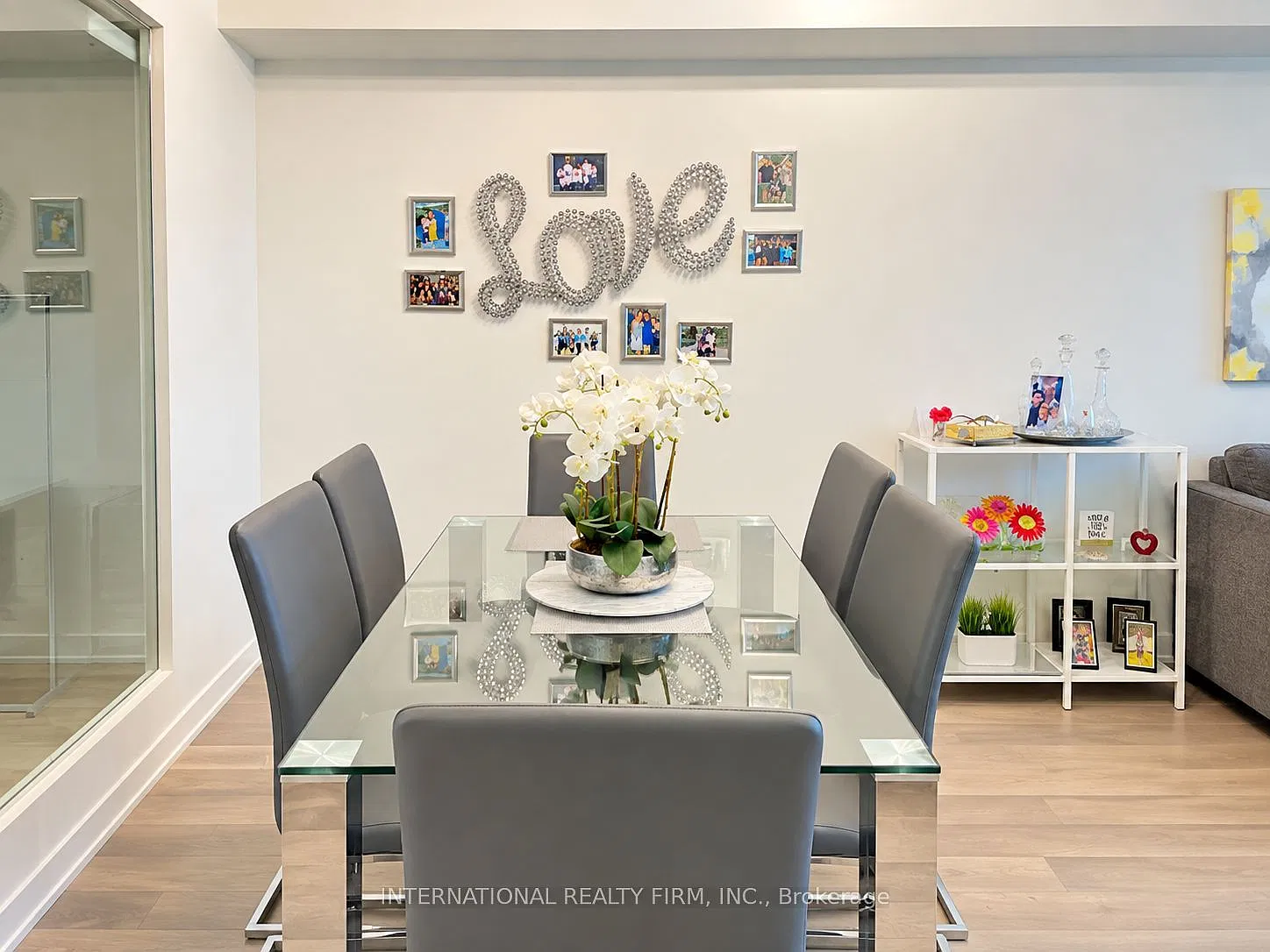 1603 Eglinton Ave W — Photo 4