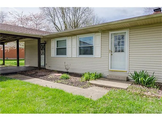 129 Meyer Dr photo 1