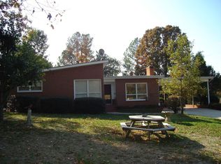 3929 Oakdale Rd, Charlotte, NC 28216