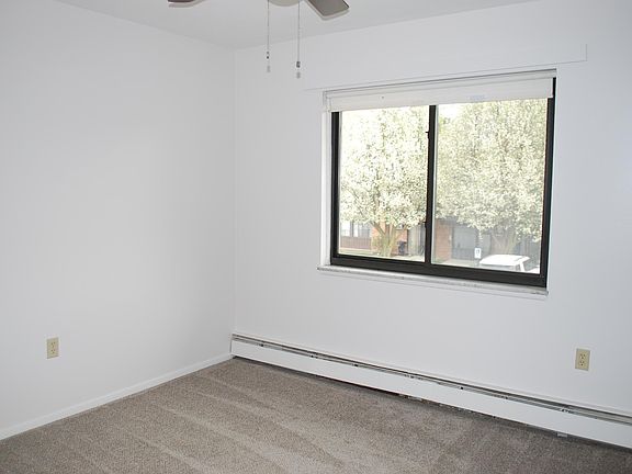 5th image of 23851 David Dr Unit 201