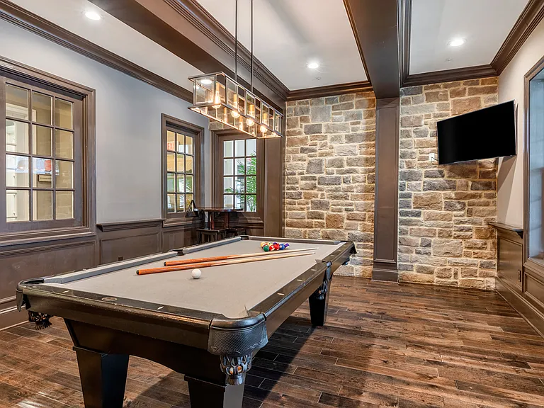 Creekstone Village Apartments — Photo 85