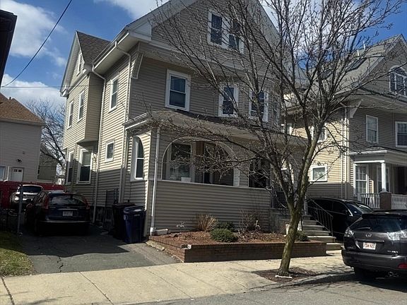 4th image of 40 Baker Rd