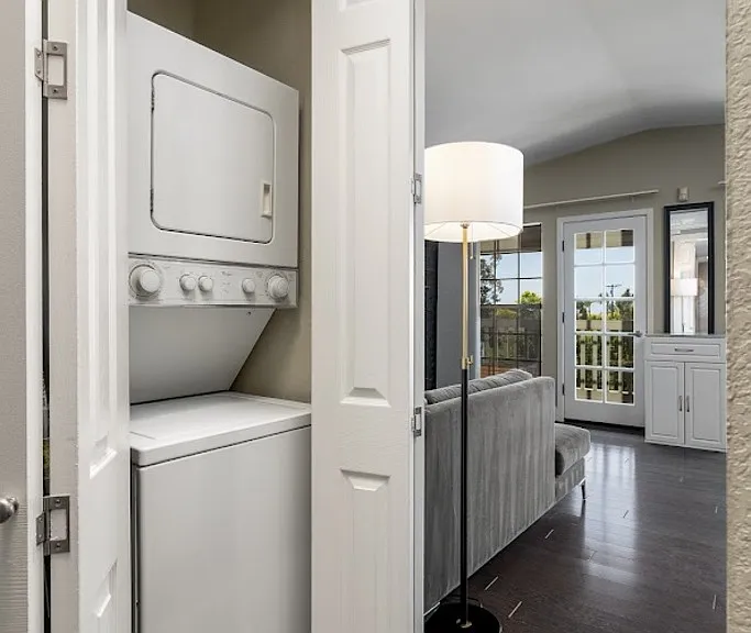 2215 Linwood St #C5 — Photo 18