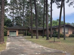 345 S Williams St, Metter, GA 30439