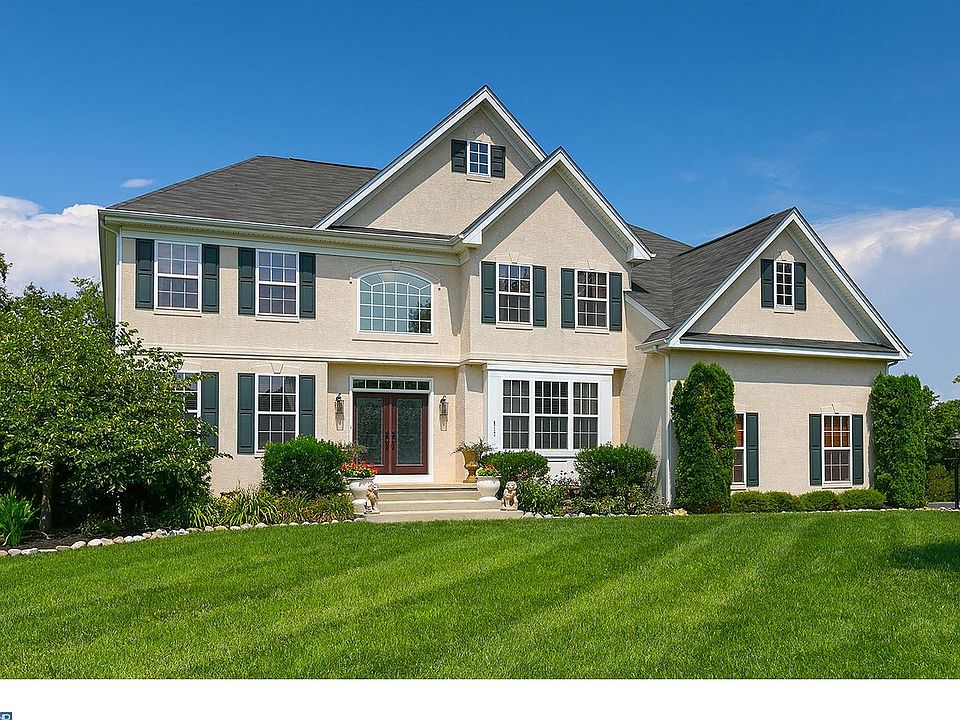 1st image of 517 Wisteria Way