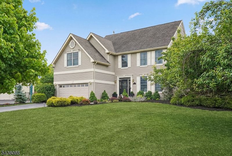 1st image of 62 Blue Grass Blvd