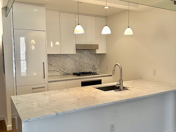 3rd image of 351 W 54th St APT 3E