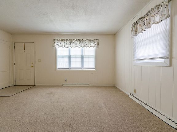 5th image of 2830 Whittier Dr