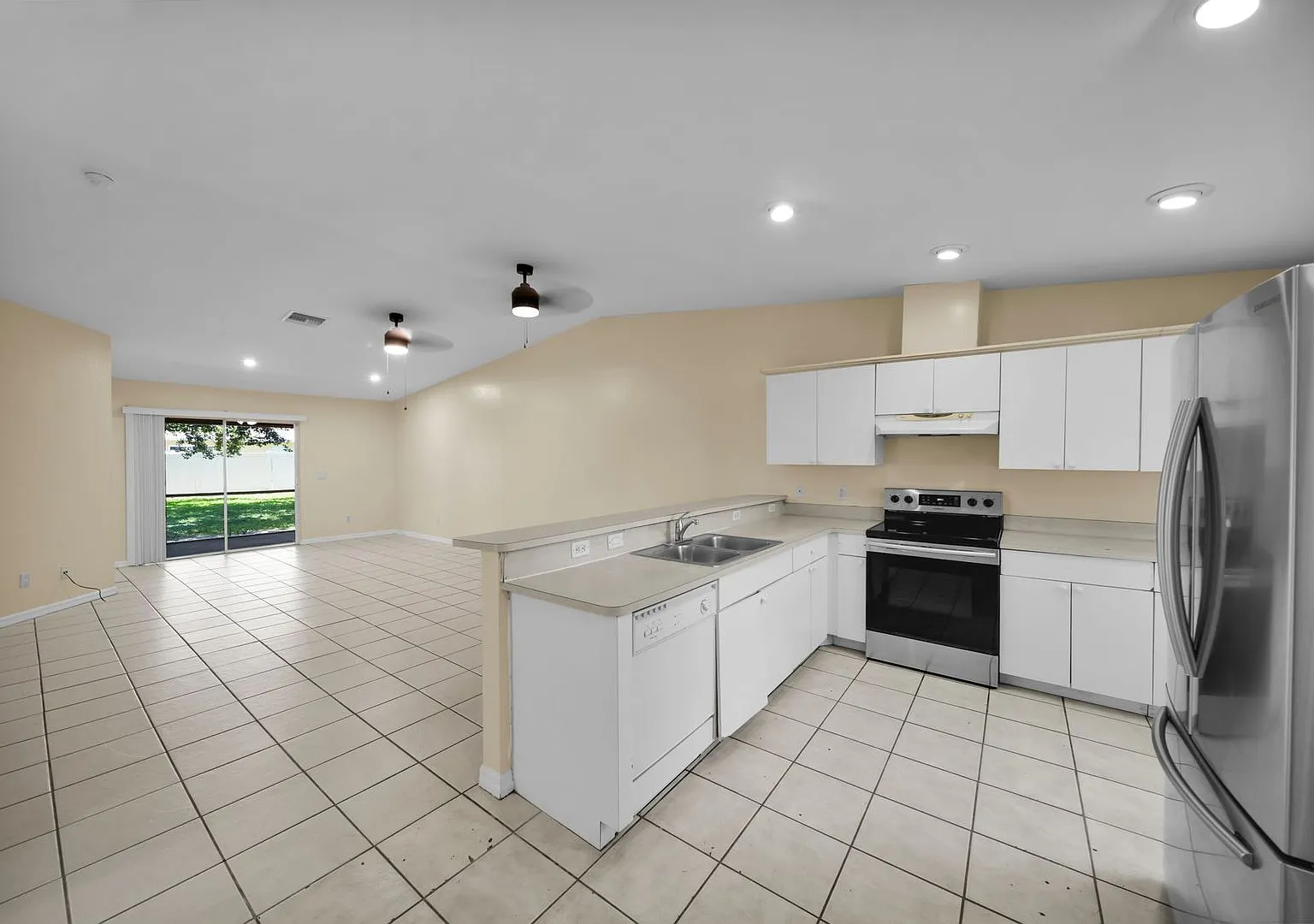 3738 Santa Barbara Blvd — Photo 2