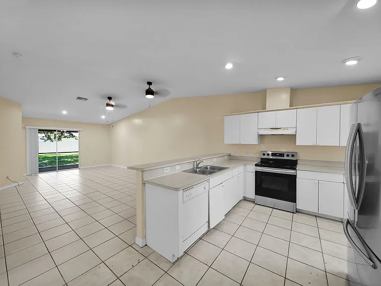 3738 Santa Barbara Blvd — Photo 2