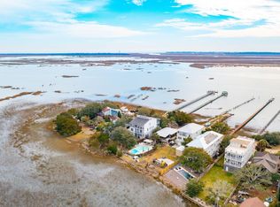926 W Oceanview Rd, Charleston, SC 29412