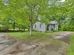 2 Lakeview Cir, Niantic, CT 06357