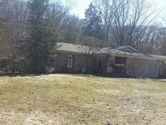 3rd image of 6526 Tanglewood Dr SE