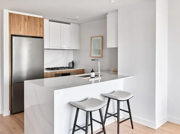 20 Halletts Point image 16 of 82