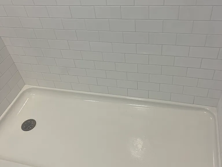 E St — Photo 3