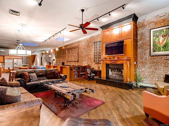 3rd image of 1516 Wazee St #B