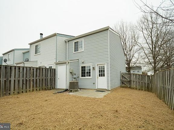 3rd image of 8541 Blue Rock Ln