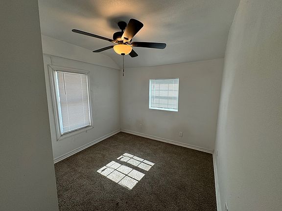 3rd image of 1504 NW Taylor Ave