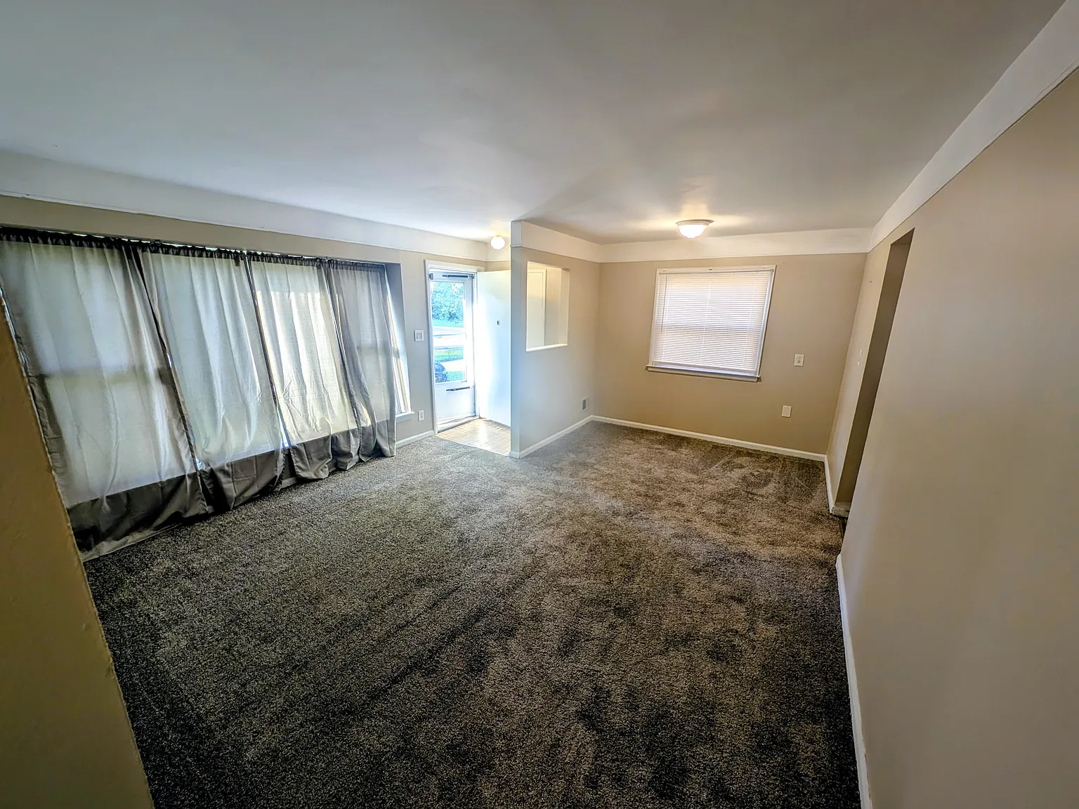 28921 Birchwood St — Photo 3