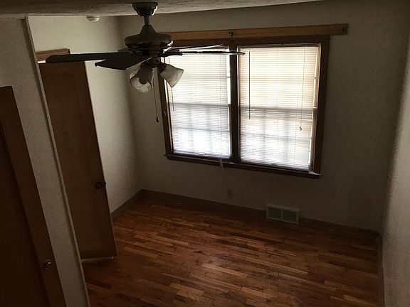5th image of 1020 E St