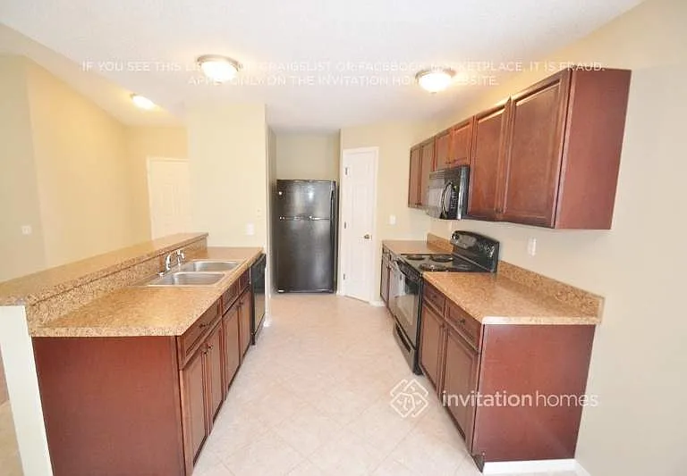 223 116th St E — Photo 3