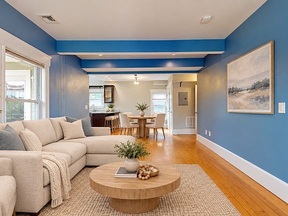 4th image of 4 Cameron Ave APT 2
