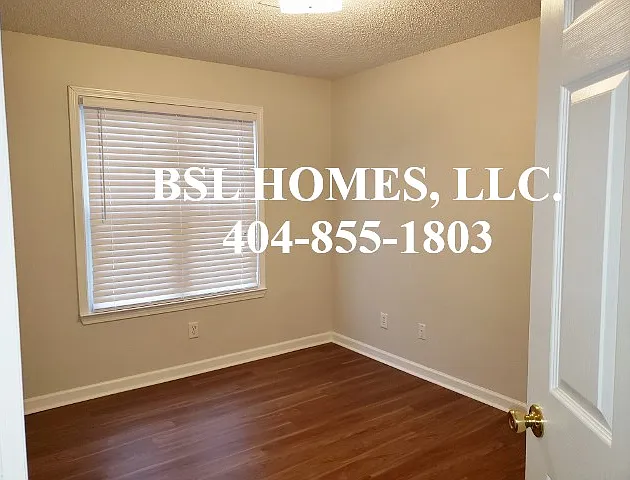 302 Hillcrest Ln — Photo 11