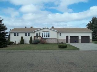 408 10th St N, New Salem, ND 58563