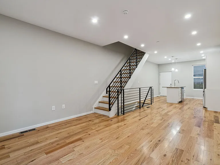 1713 Seybert St #1 — Photo 6