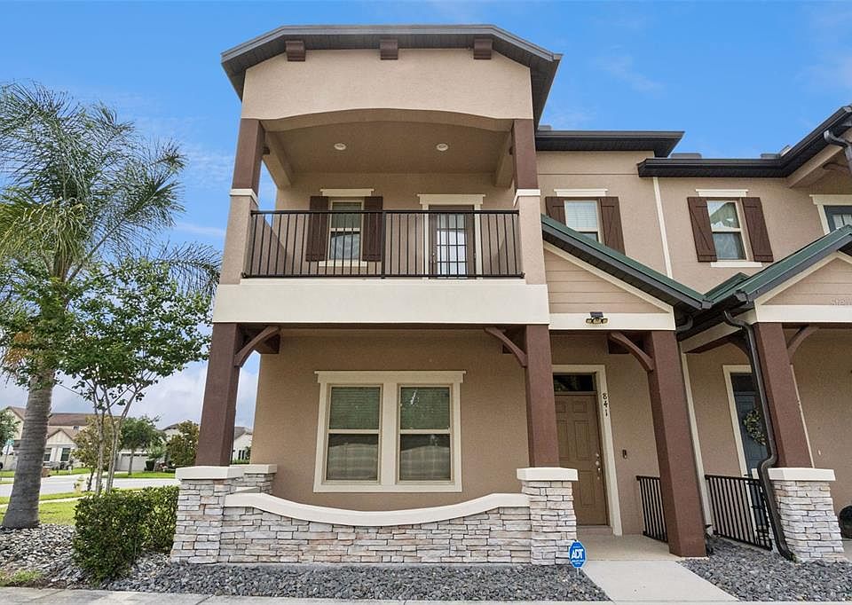 1st image of 841 UNDERWOOD AVENUE