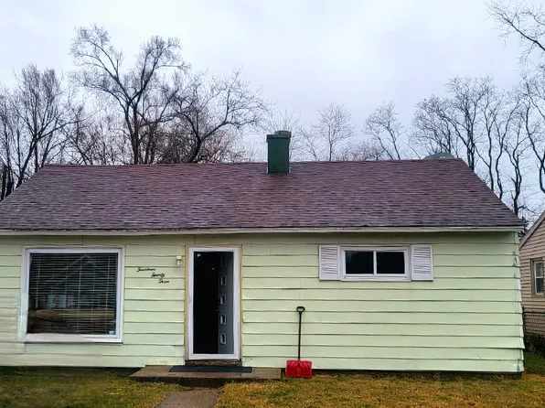 1423 Corby Blvd, South Bend, IN 46617