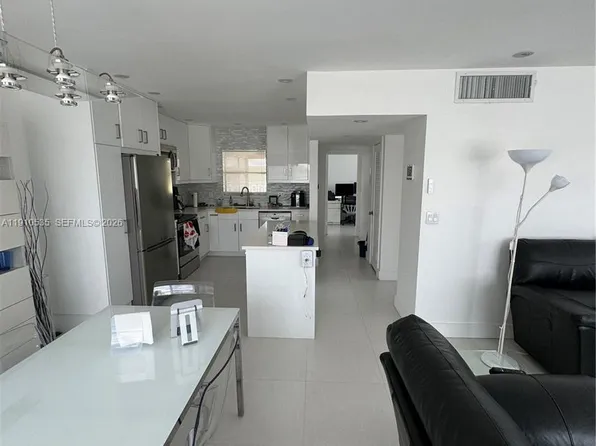 1501 Arthur St APT 10, Hollywood, FL 33020