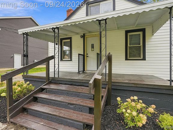 4th image of 3135 Eastwood Dr
