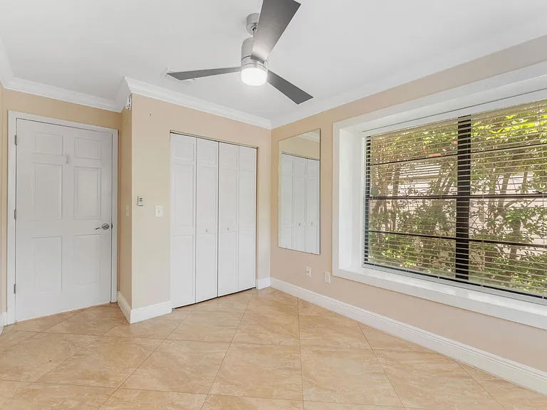 13721 Lazy Oak Dr — Photo 19