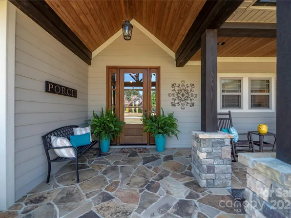 2490 Gateway Ln, Lincolnton, NC 28092