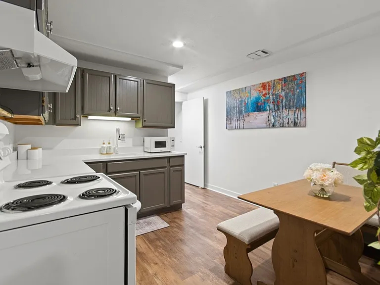 8453 Lightening View Dr — Photo 4