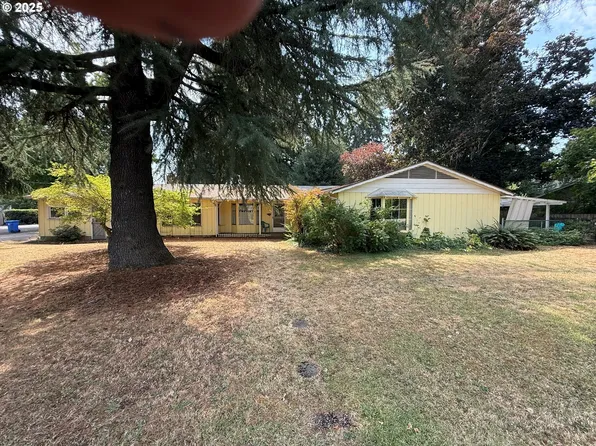 200/210 N Park Ave, Eugene, OR 97404