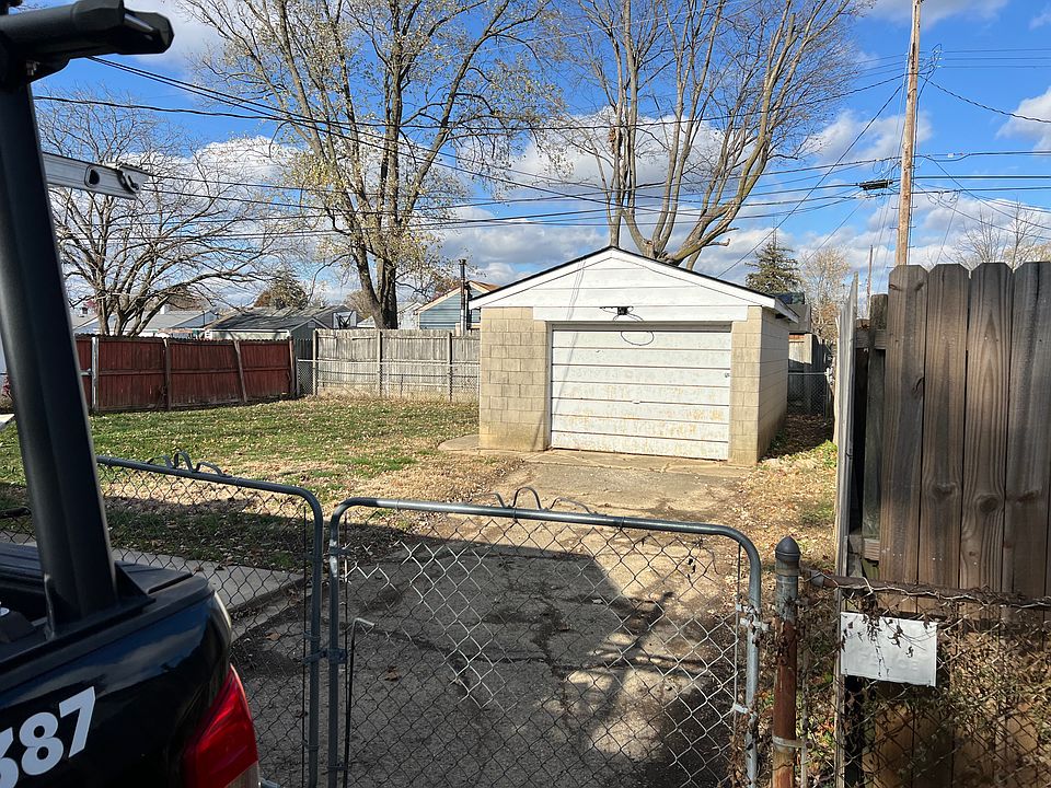 2nd image of 4496 Saint Rita Ln