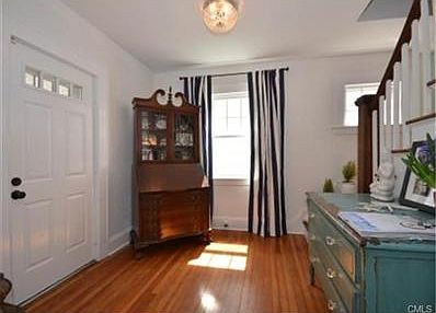 5th image of 37 Seabright Ave