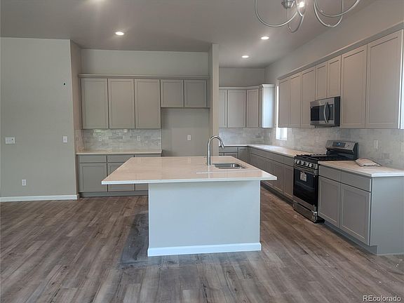 4th image of 16930 Mckay Drive