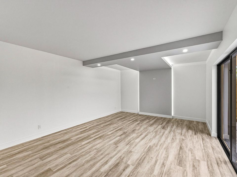 1st image of 107 Lake Arbor Drive