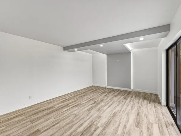 107 Lake Arbor Drive, Palm Springs, FL 33461