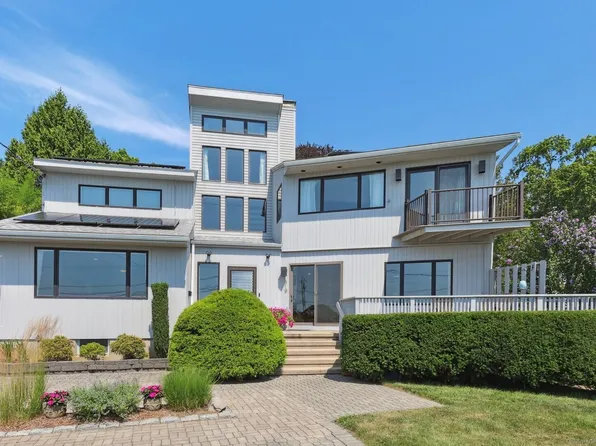 919 Pequot Avenue, New London, CT 06320