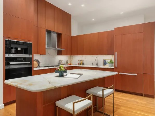 247 West 12th Street LOFT-A image 3 of 12